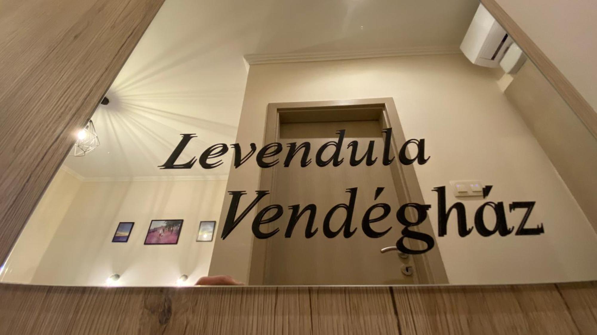 Levendula Vendeghaz Hotell Győr Exteriör bild