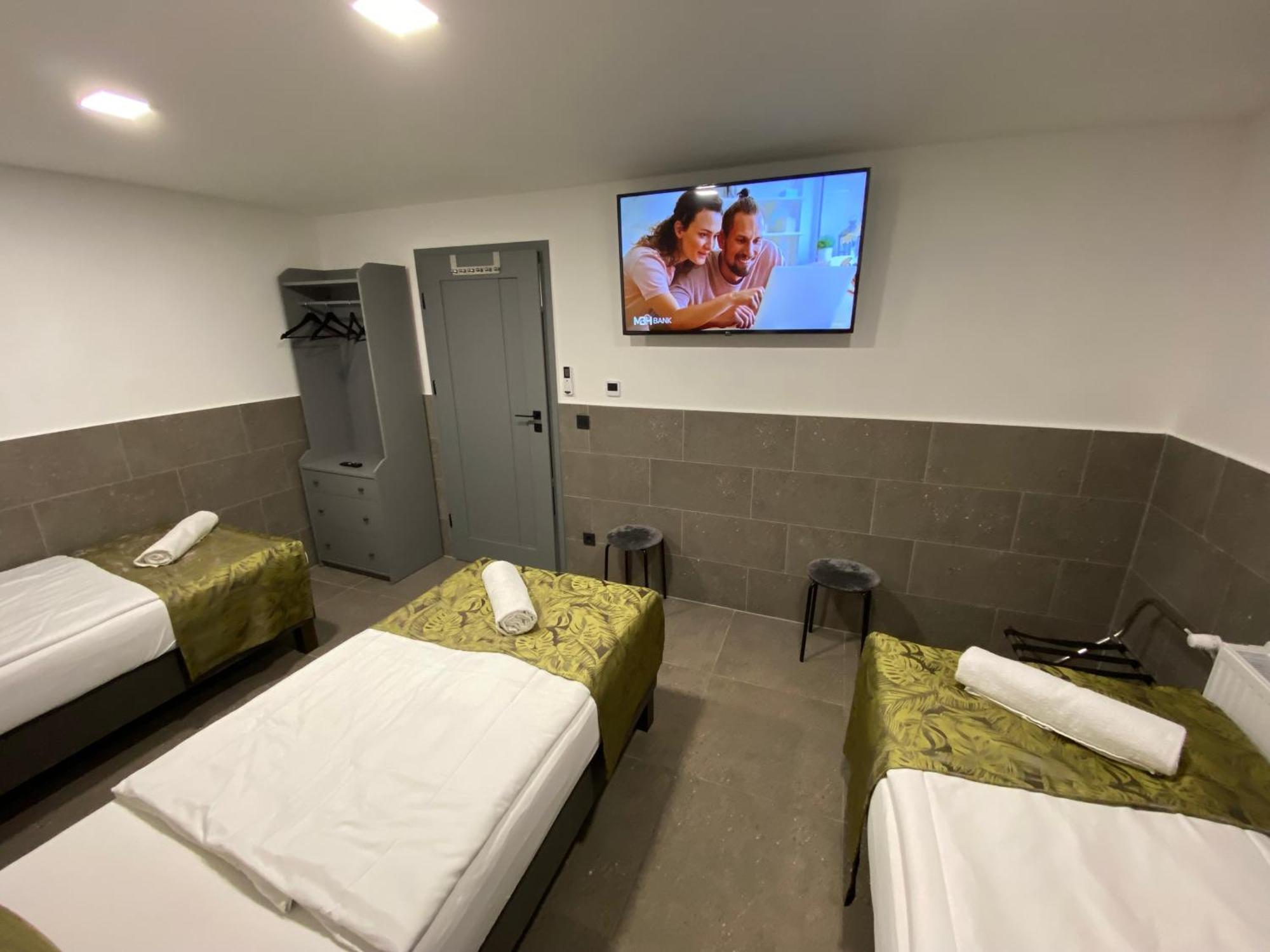 Levendula Vendeghaz Hotell Győr Exteriör bild