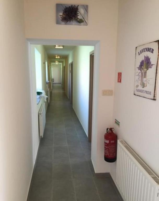 Levendula Vendeghaz Hotell Győr Exteriör bild